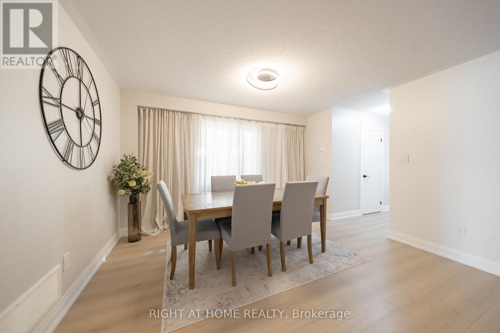 182 Meadowhawk Trail, Bradford West Gwillimbury, Ontario  L3Z 0E9 - Photo 8 - N12441386