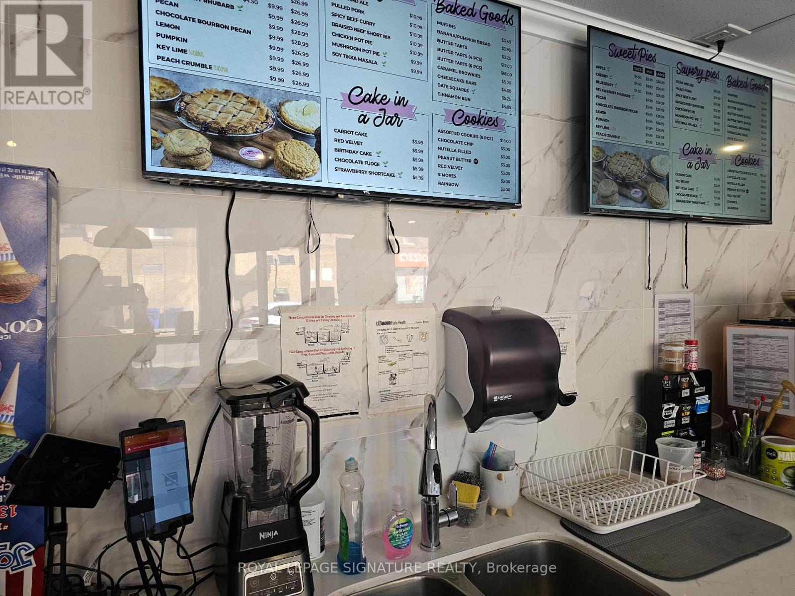 1639 Bayview Avenue, Toronto, Ontario  M4G 3B5 - Photo 9 - C12640596