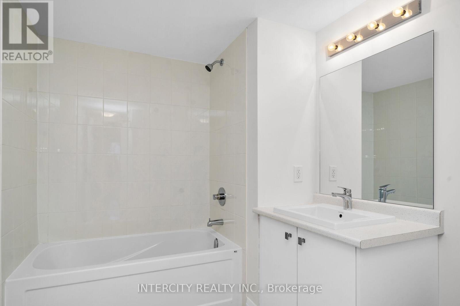 Unit 20 - 79 Marret Lane, Clarington, Ontario  L1B 1J2 - Photo 15 - E12640562