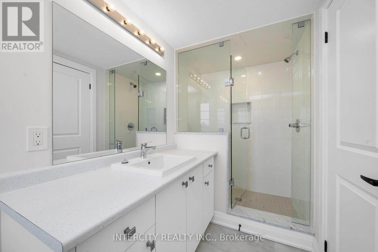 Unit 20 - 79 Marret Lane, Clarington, Ontario  L1B 1J2 - Photo 18 - E12640562