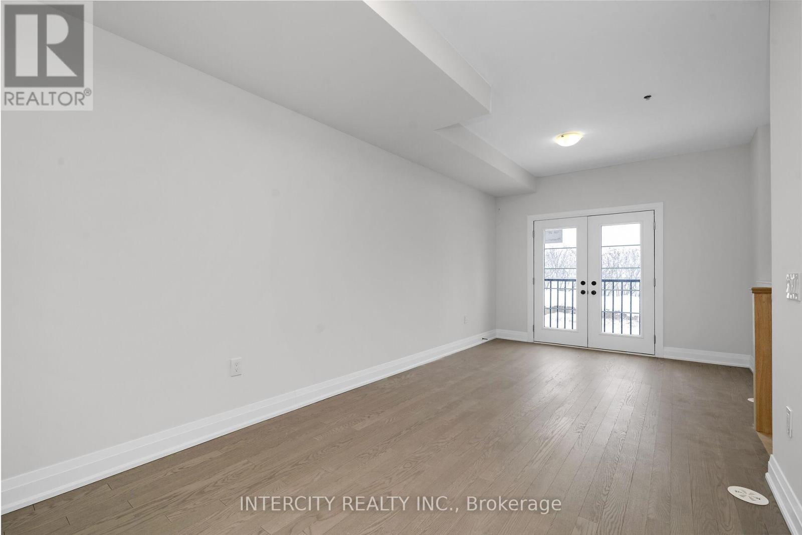 Unit 20 - 79 Marret Lane, Clarington, Ontario  L1B 1J2 - Photo 4 - E12640562