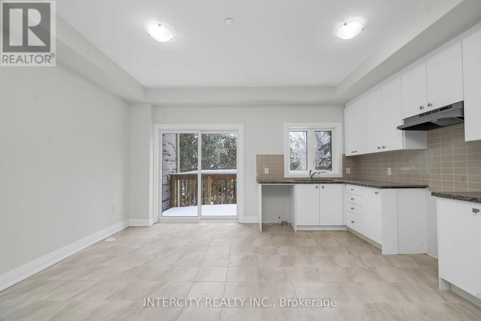 Unit 20 - 79 Marret Lane, Clarington, Ontario  L1B 1J2 - Photo 5 - E12640562