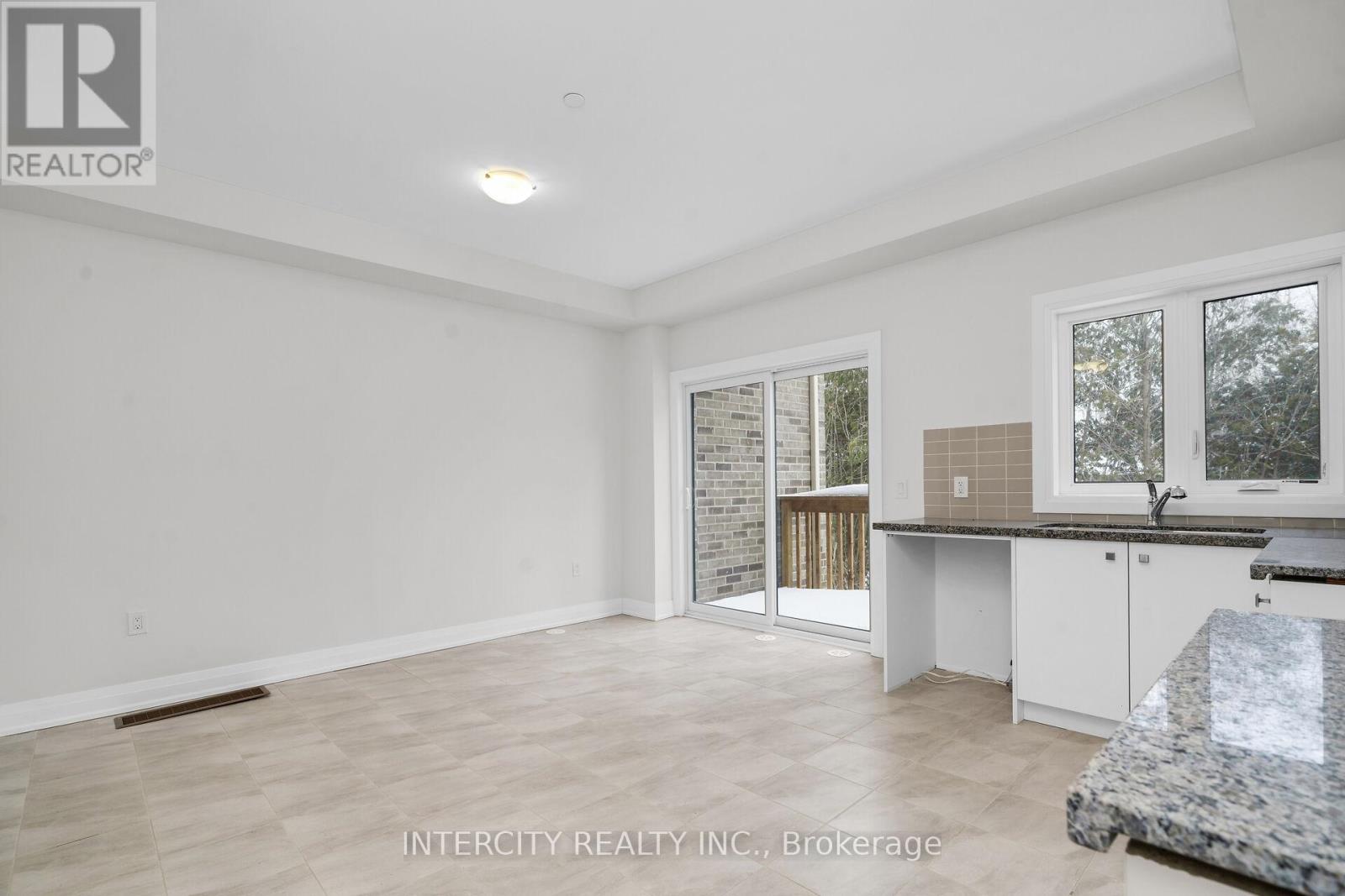 Unit 20 - 79 Marret Lane, Clarington, Ontario  L1B 1J2 - Photo 8 - E12640562