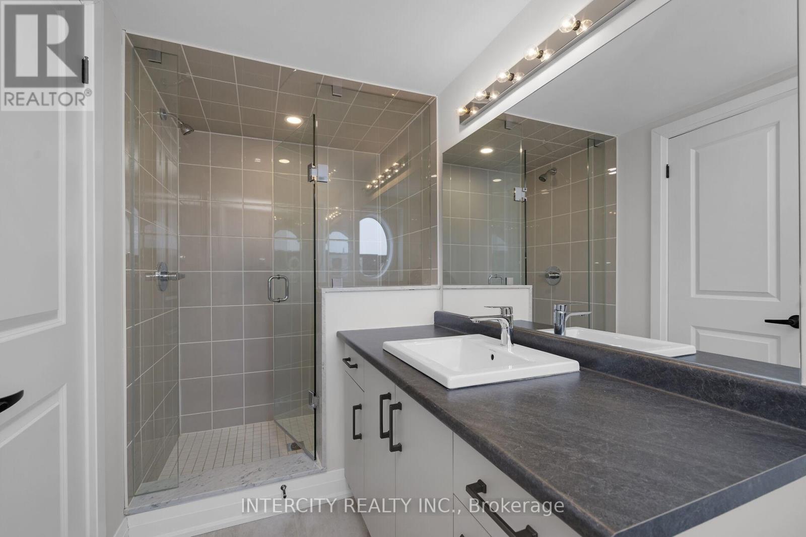 Unit 5 - 19 Marret Lane, Clarington, Ontario  L1B 1J2 - Photo 21 - E12640568