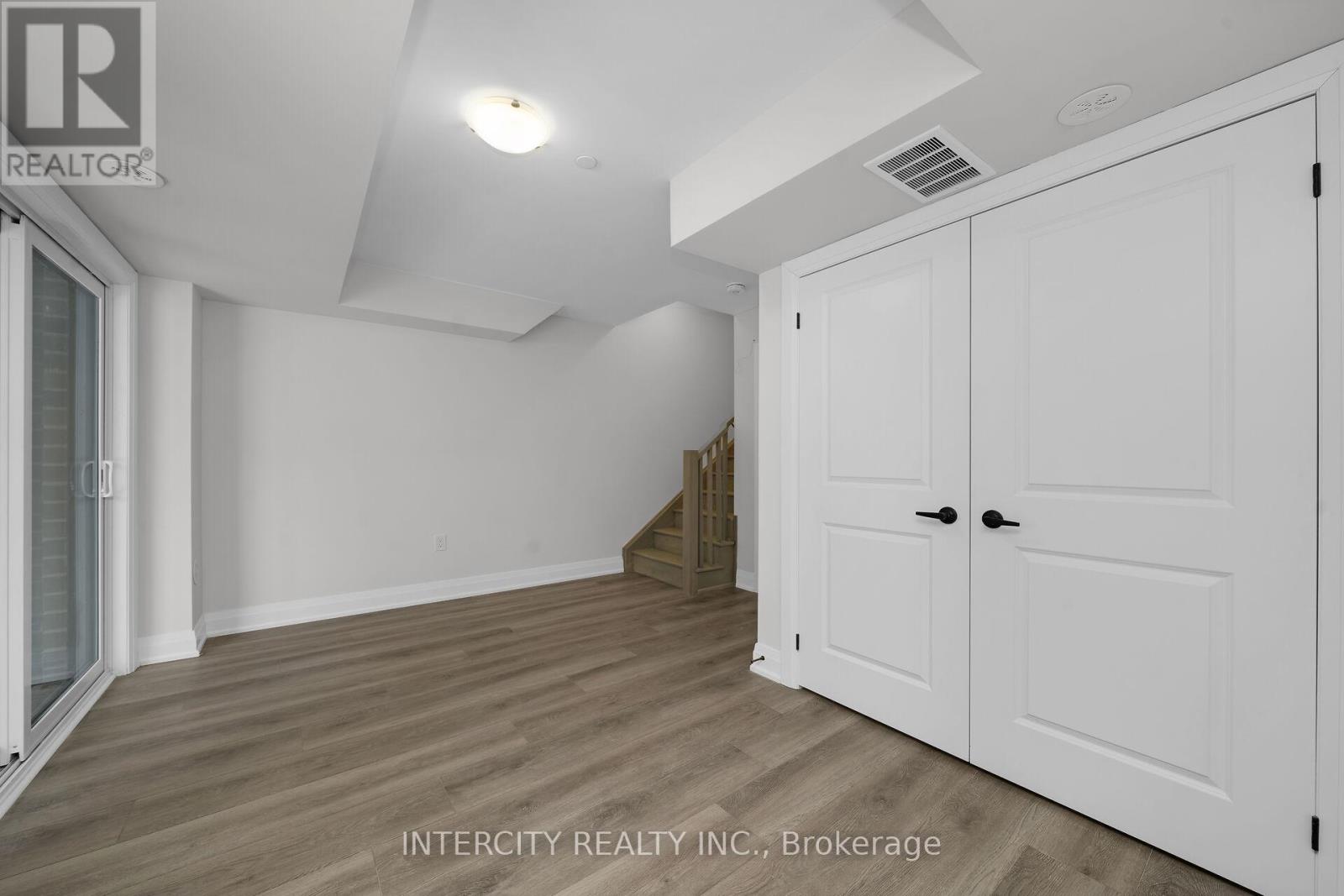 Unit 5 - 19 Marret Lane, Clarington, Ontario  L1B 1J2 - Photo 23 - E12640568