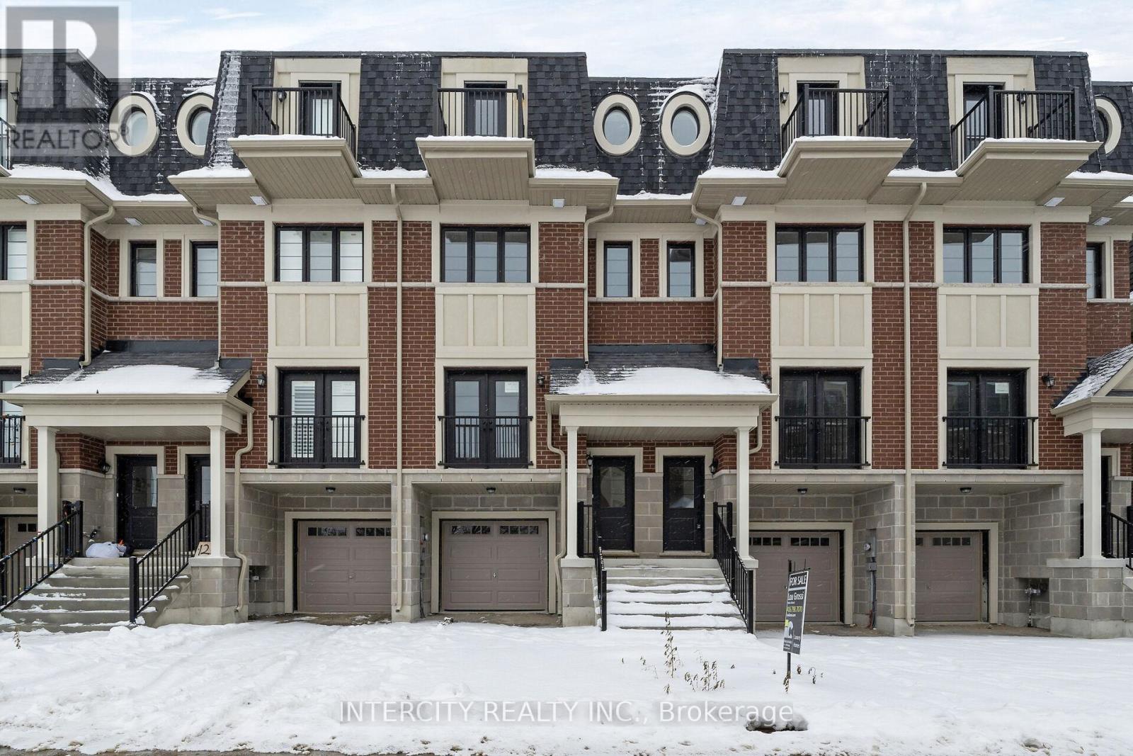 UNIT 11 - 43 MARRET LANE, Clarington, Ontario