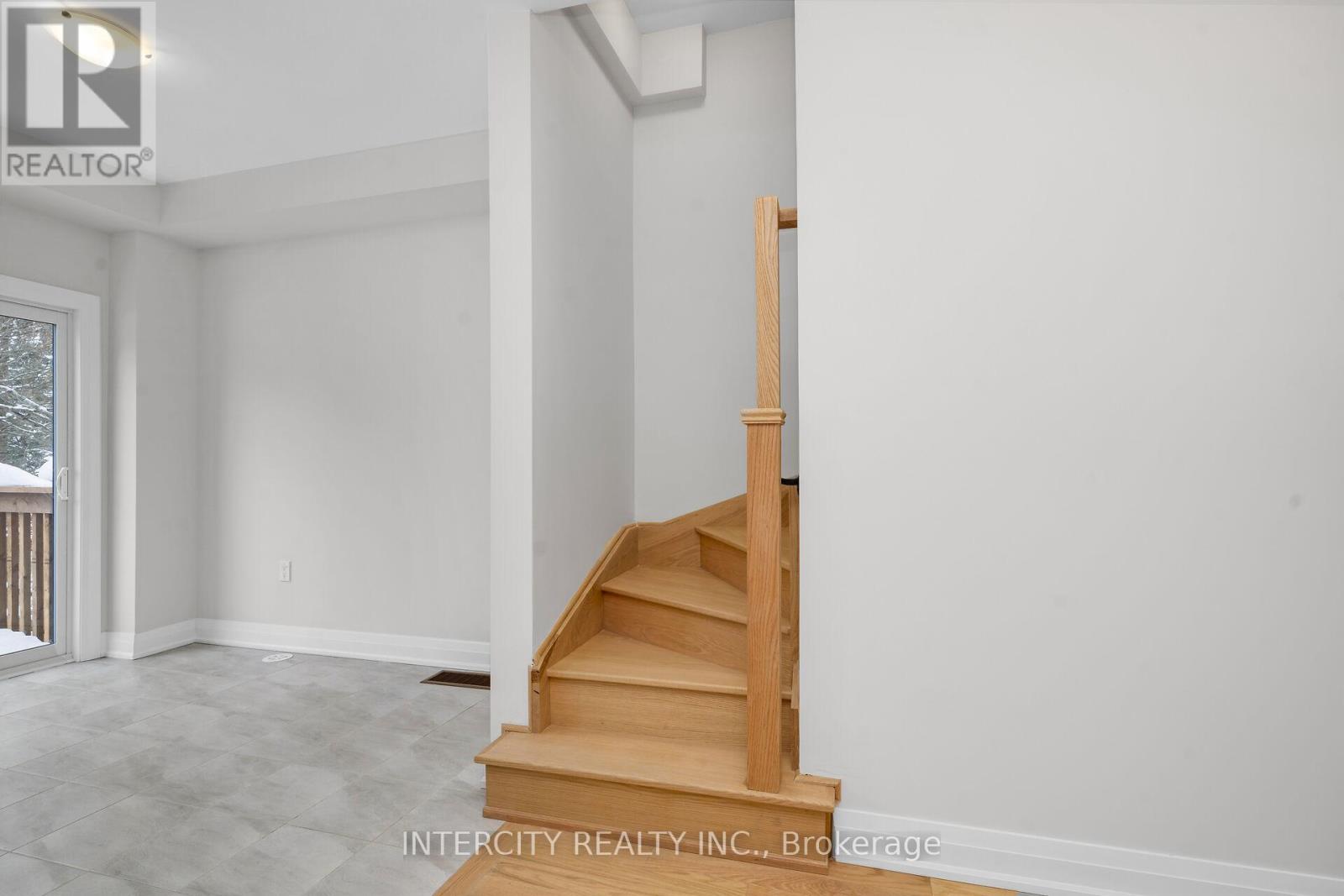 Unit 11 - 43 Marret Lane, Clarington, Ontario L1B 1J2 - Photo 11 - E12640570