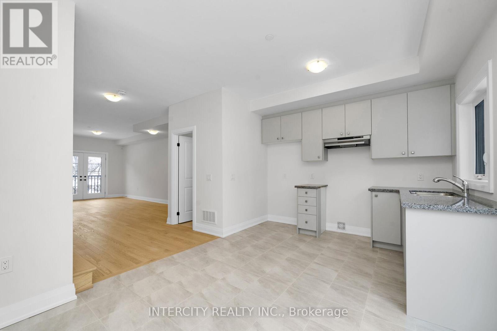 Unit 11 - 43 Marret Lane, Clarington, Ontario L1B 1J2 - Photo 7 - E12640570