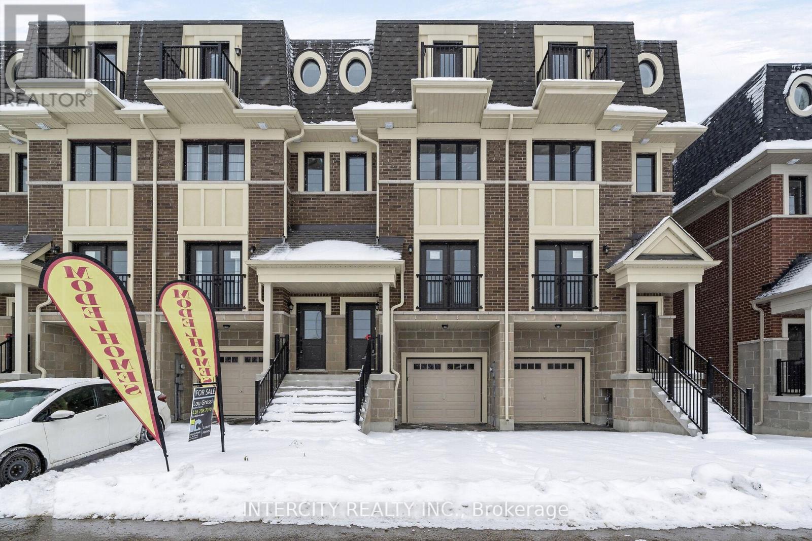 UNIT 16 - 63 MARRET LANE, Clarington, Ontario