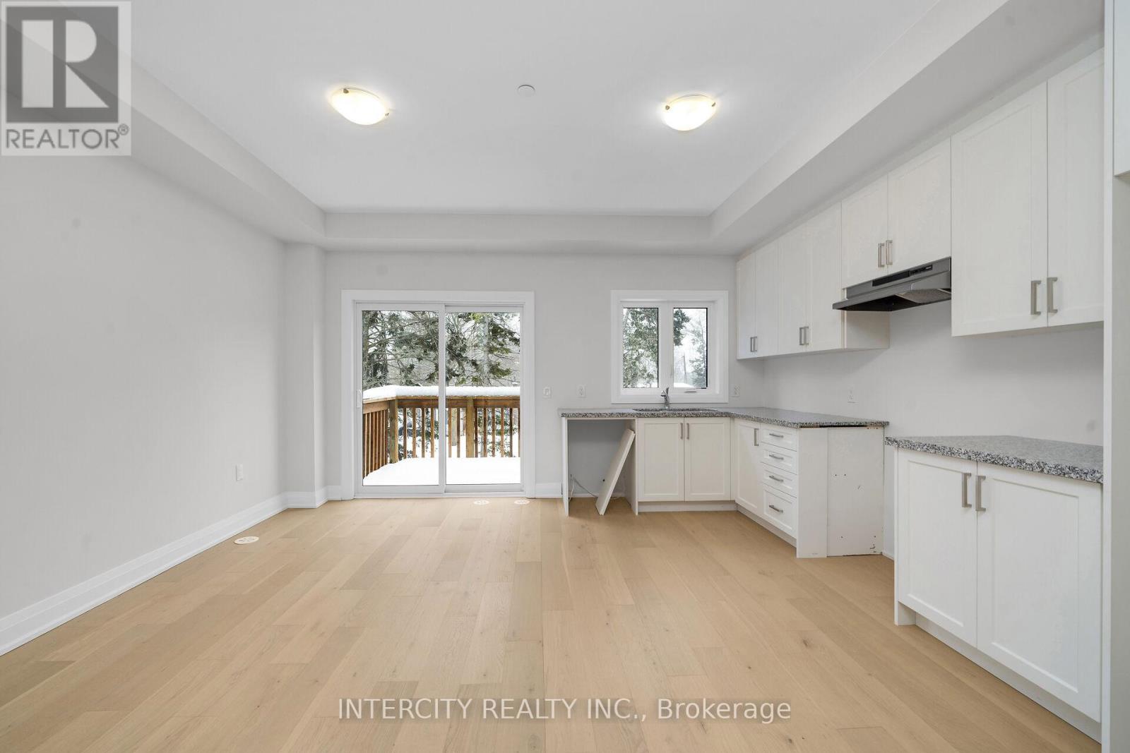 Unit 16 - 63 Marret Lane, Clarington, Ontario  L1B 1J2 - Photo 5 - E12640572