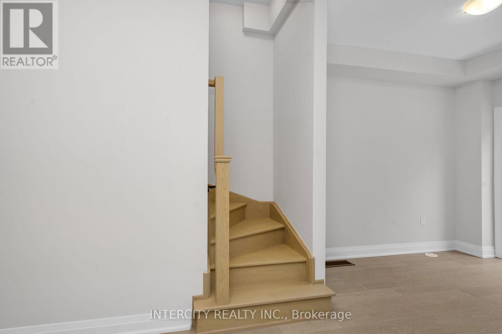 Unit 10 - 39 Marret Lane, Clarington, Ontario  L1B 1J2 - Photo 12 - E12640582