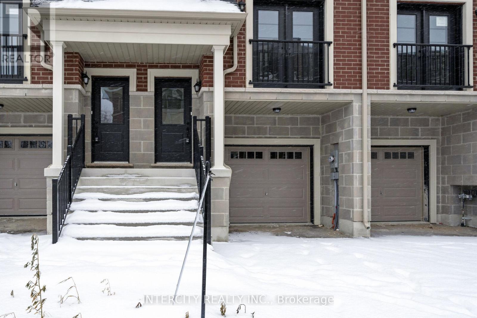 Unit 10 - 39 Marret Lane, Clarington, Ontario  L1B 1J2 - Photo 2 - E12640582