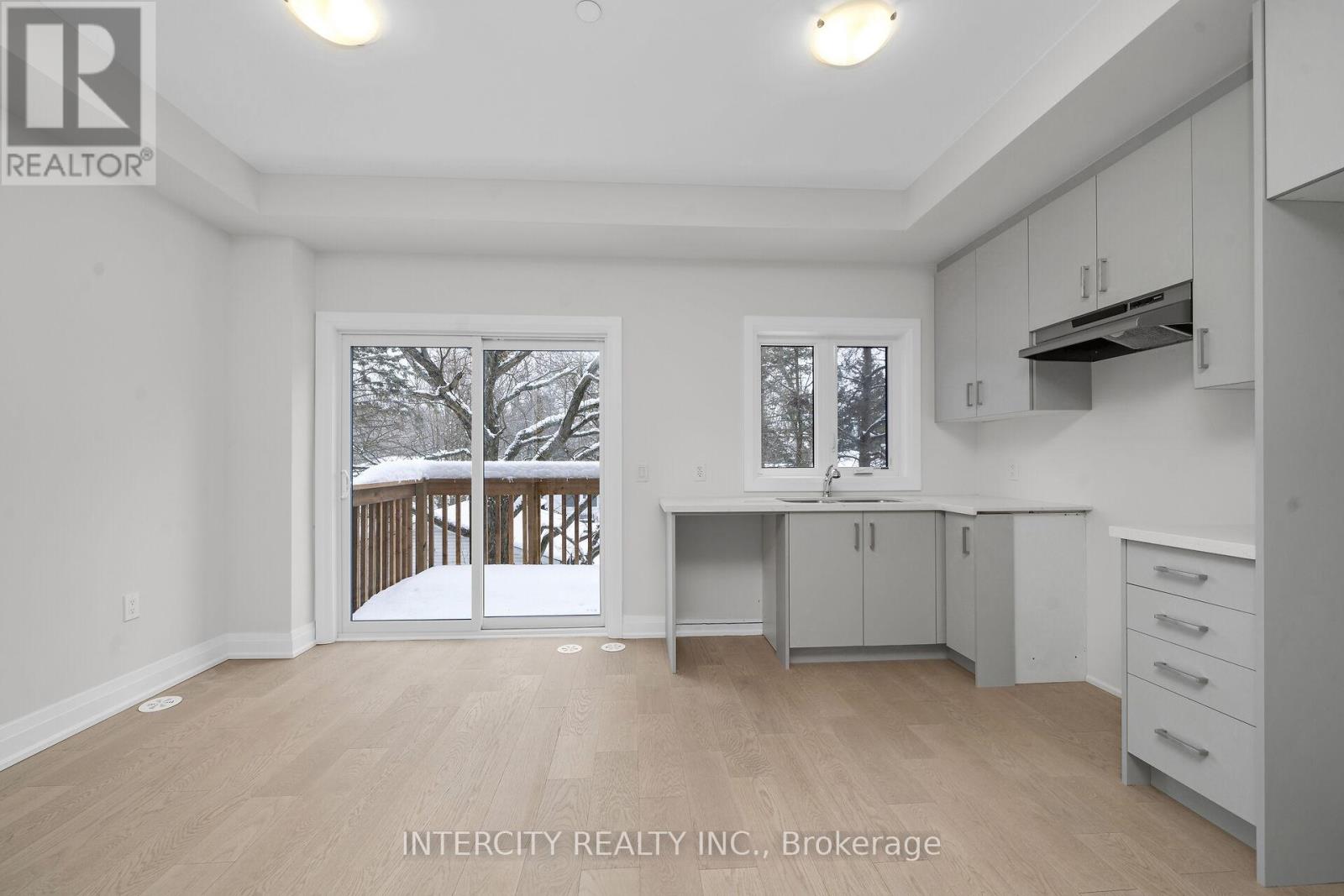 Unit 10 - 39 Marret Lane, Clarington, Ontario  L1B 1J2 - Photo 6 - E12640582