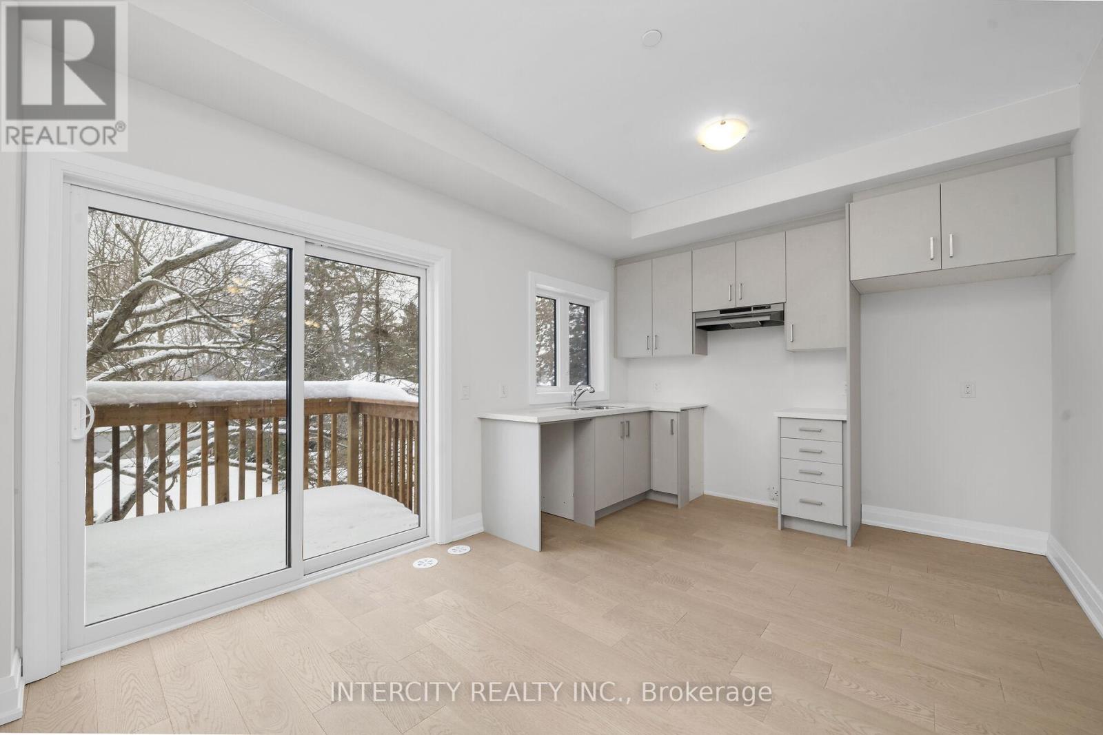 Unit 10 - 39 Marret Lane, Clarington, Ontario  L1B 1J2 - Photo 7 - E12640582