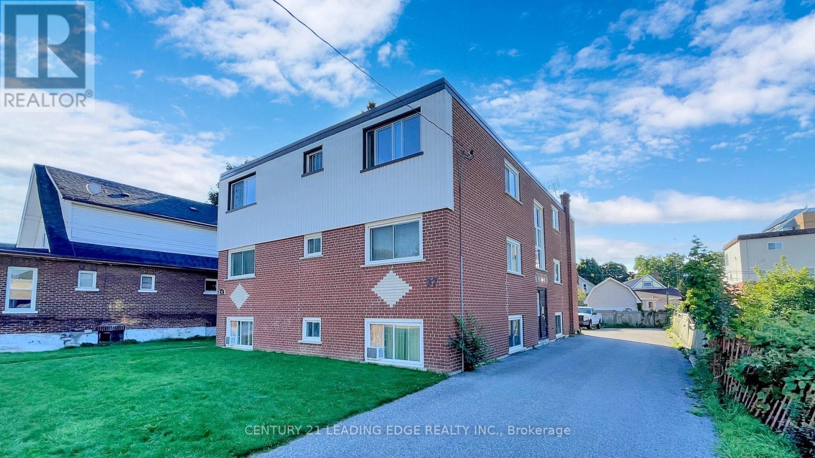 1 - 97 Elgin Street W, Oshawa, Ontario  L1G 1S5 - Photo 2 - E12640606