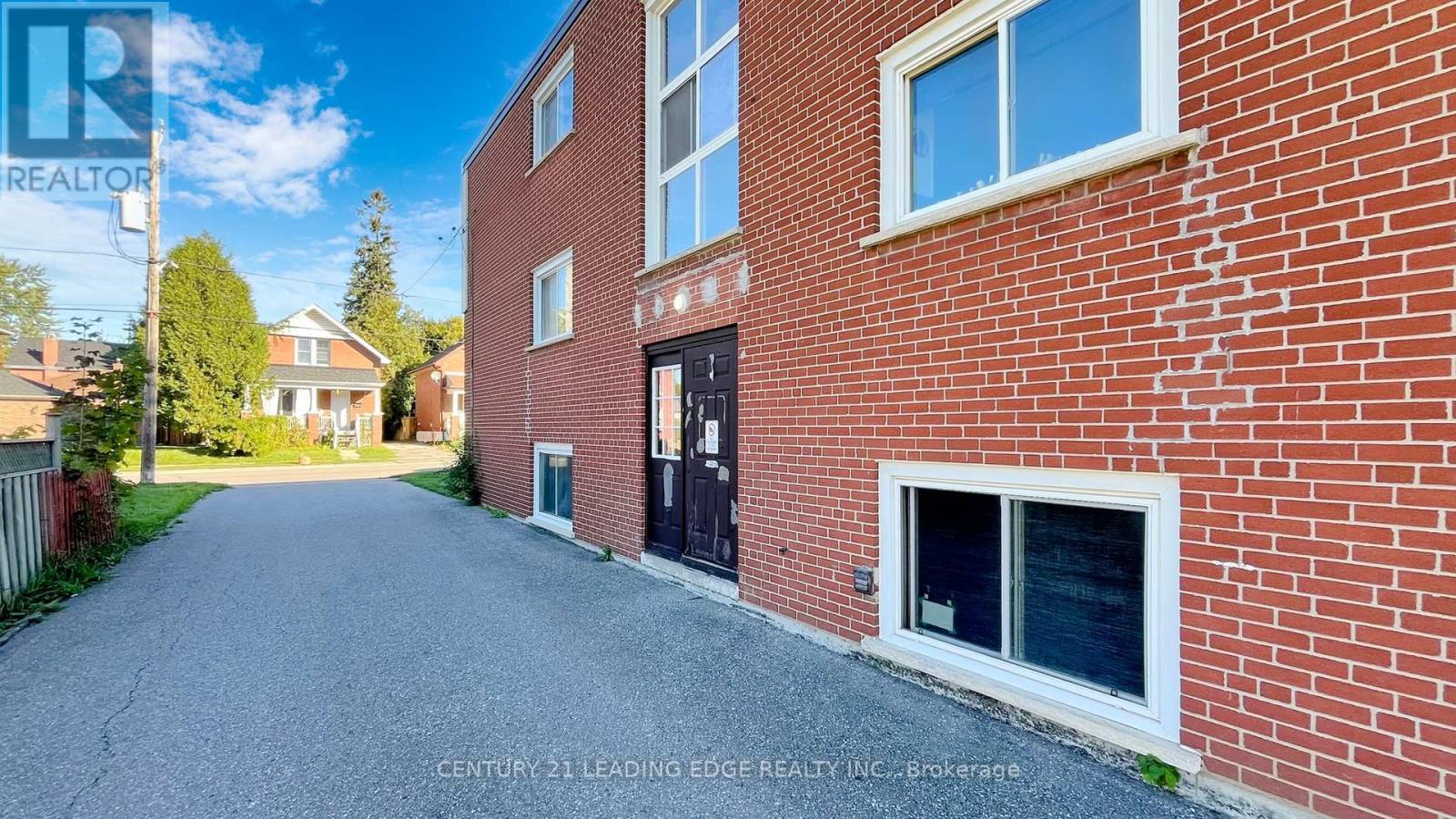 6 - 97 Elgin Street W, Oshawa, Ontario  L1G 1S5 - Photo 4 - E12640630