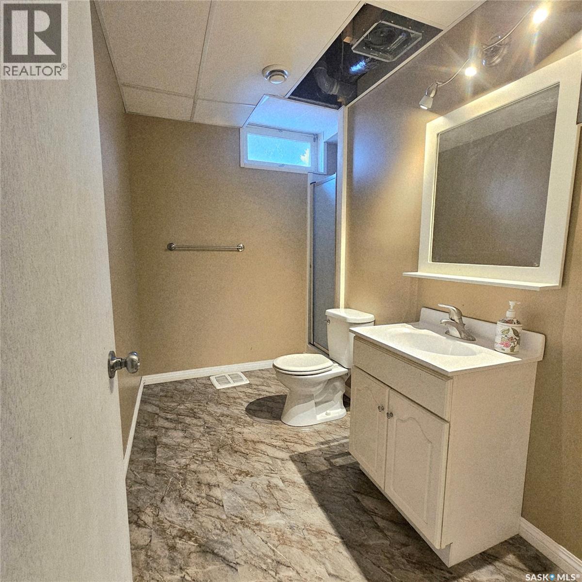 323 Thompson Street, Herbert, Saskatchewan  S0H 2A0 - Photo 13 - SK025740