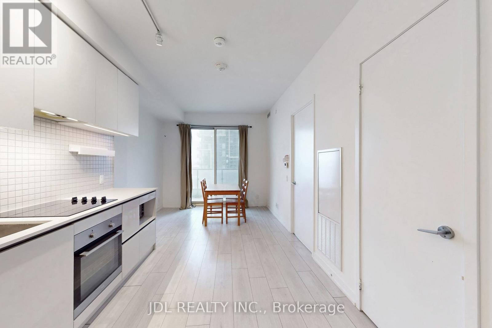 1105 - 905 Portage Parkway, Vaughan, Ontario  L4K 0J7 - Photo 14 - N12640544