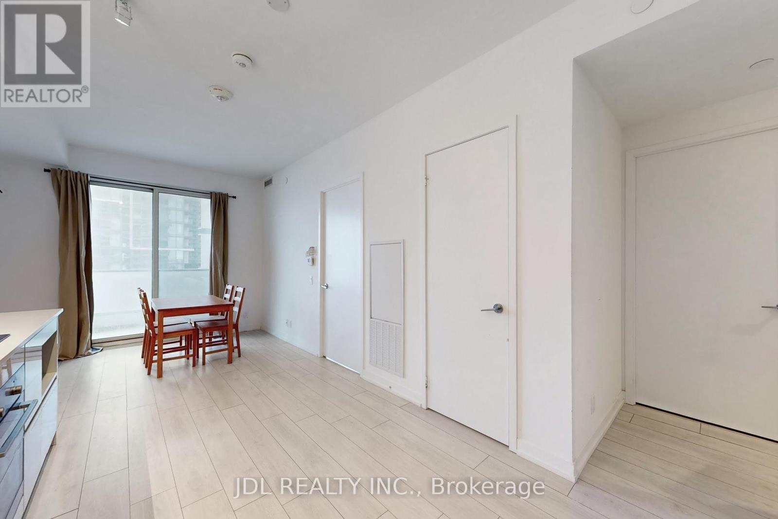 1105 - 905 Portage Parkway, Vaughan, Ontario  L4K 0J7 - Photo 15 - N12640544