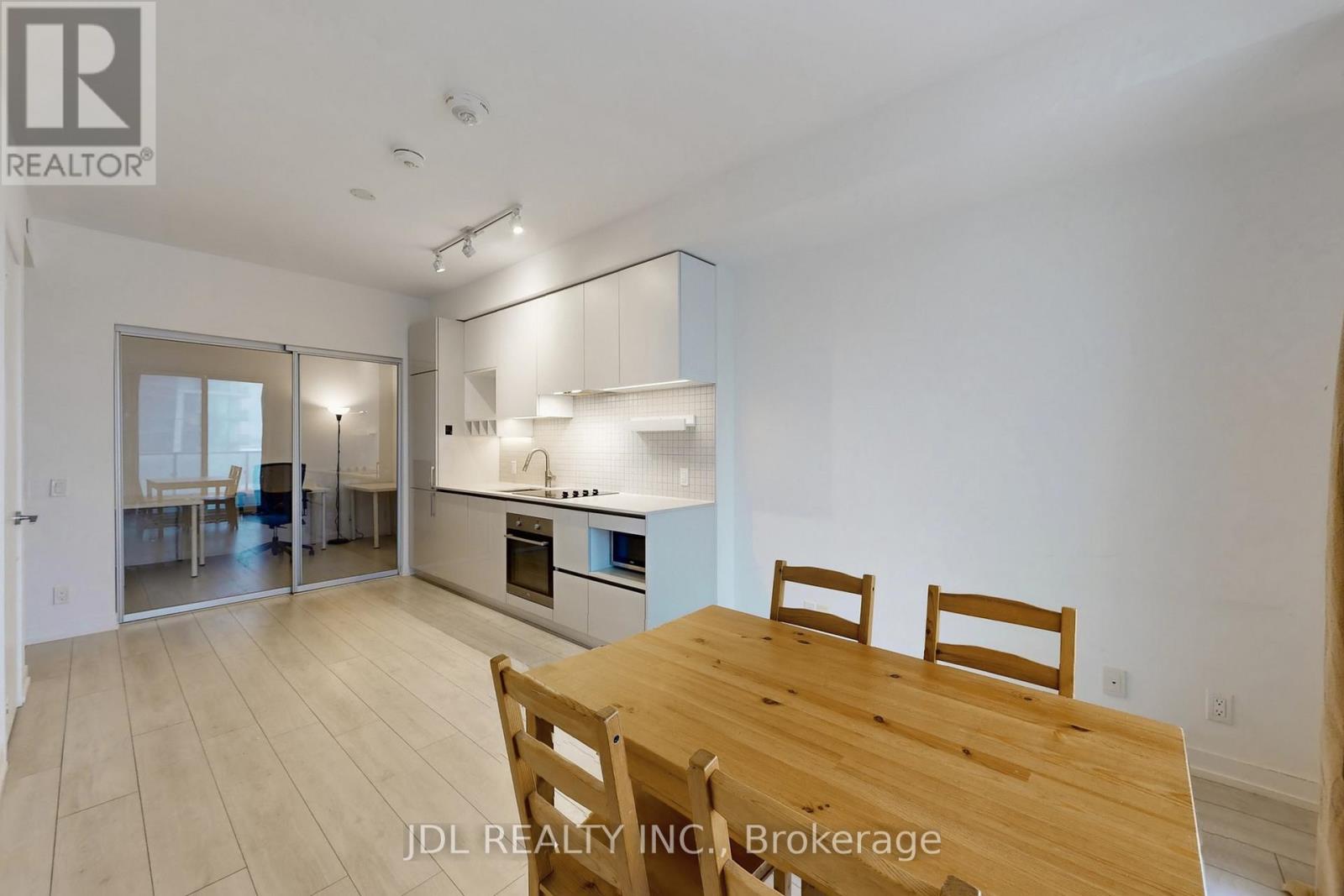 1105 - 905 Portage Parkway, Vaughan, Ontario  L4K 0J7 - Photo 17 - N12640544