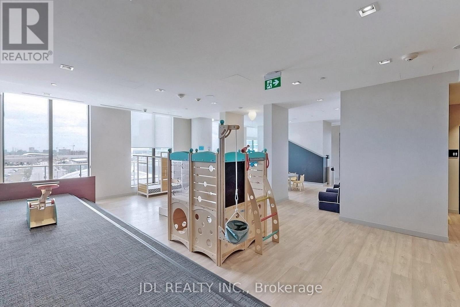 1105 - 905 Portage Parkway, Vaughan, Ontario  L4K 0J7 - Photo 28 - N12640544