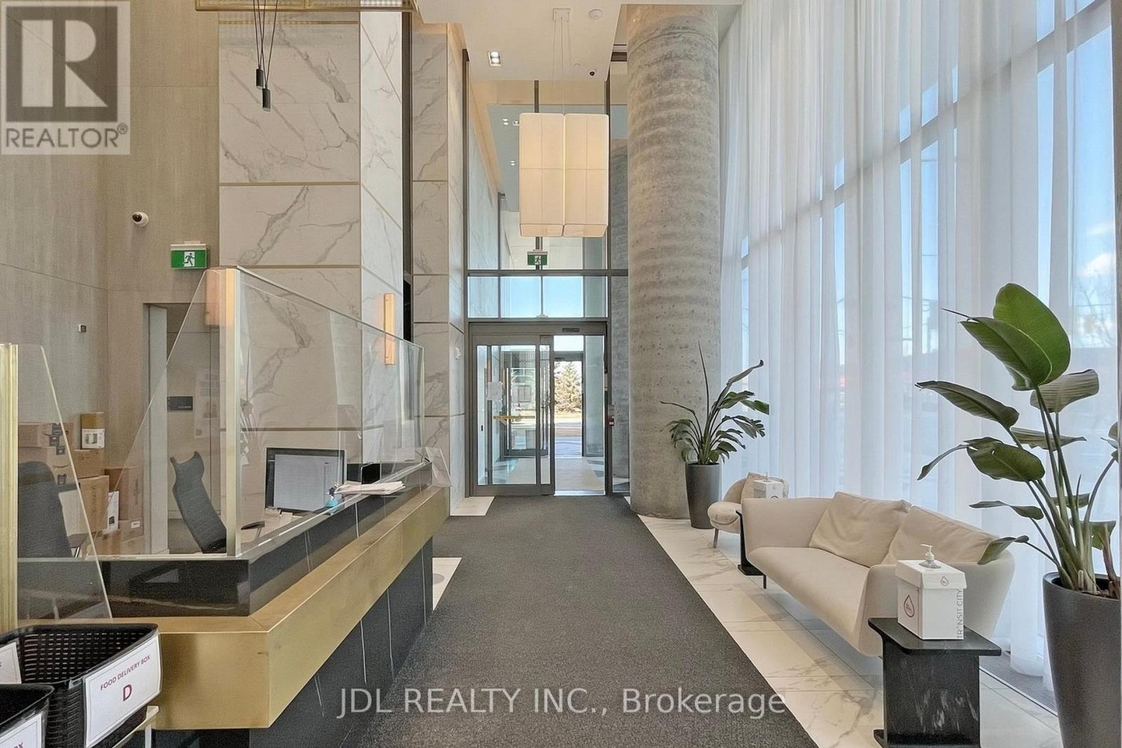 1105 - 905 Portage Parkway, Vaughan, Ontario  L4K 0J7 - Photo 4 - N12640544