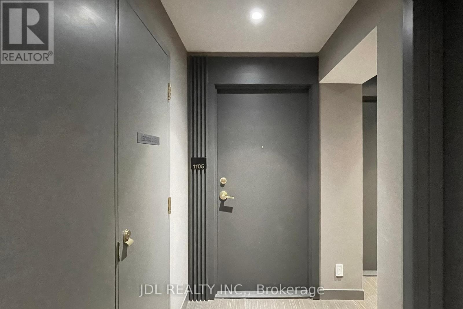 1105 - 905 Portage Parkway, Vaughan, Ontario  L4K 0J7 - Photo 5 - N12640544