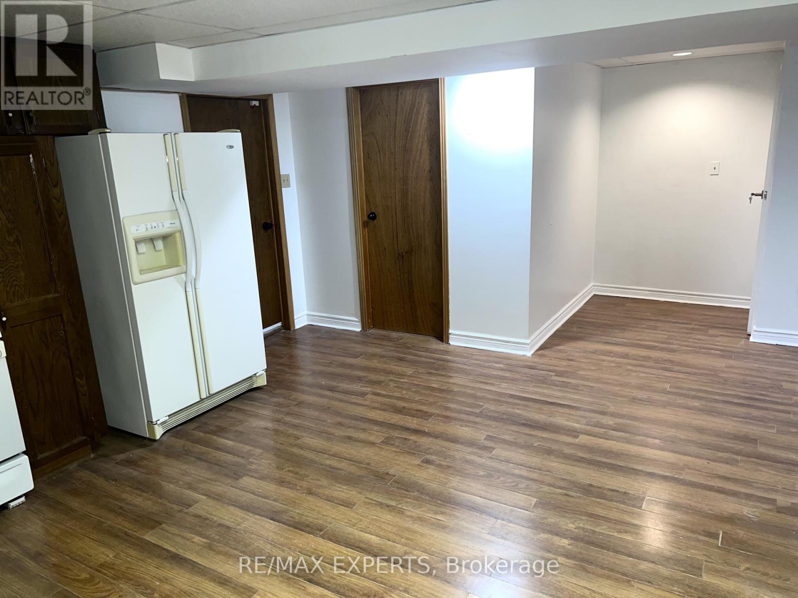 121 Jackman Crescent, Vaughan, Ontario  L4L 6N9 - Photo 5 - N12640554