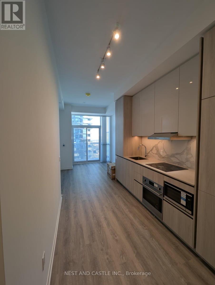 4901 - 8 Interchange Way, Vaughan (Vaughan Corporate Centre), Ontario  L4K 0R2 - Photo 6 - N12640590