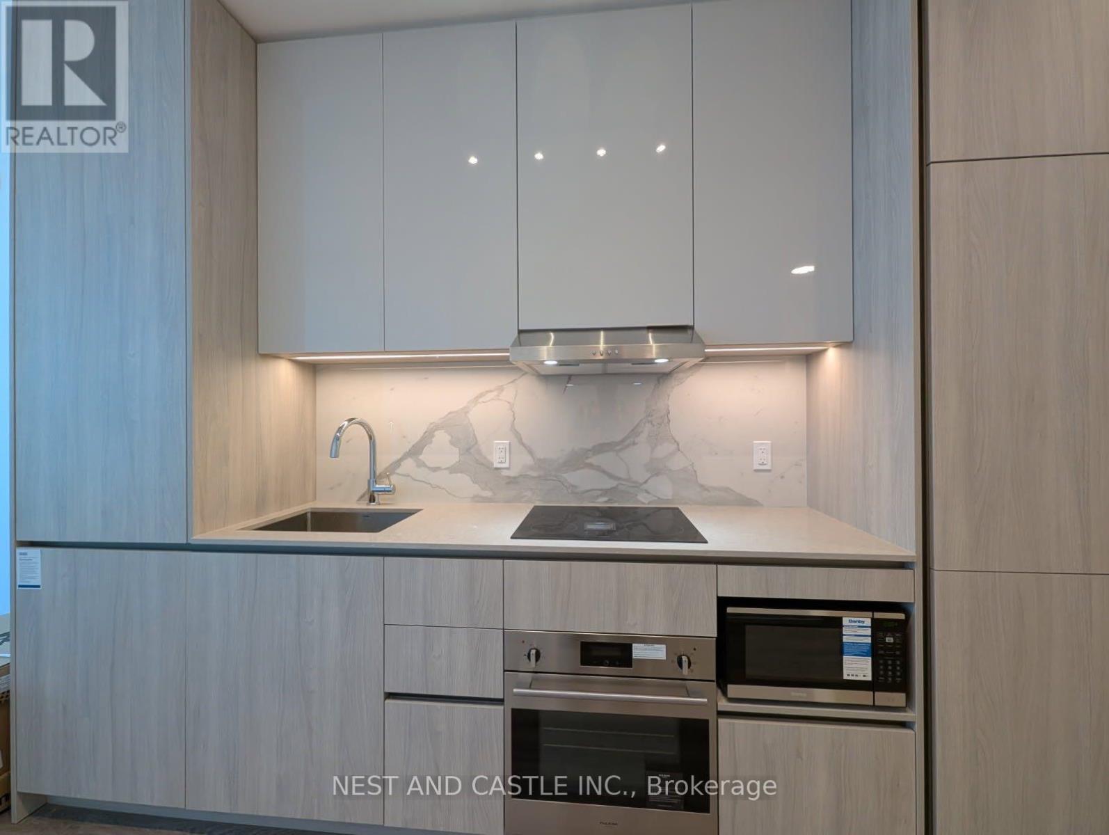 4901 - 8 Interchange Way, Vaughan (Vaughan Corporate Centre), Ontario  L4K 0R2 - Photo 7 - N12640590