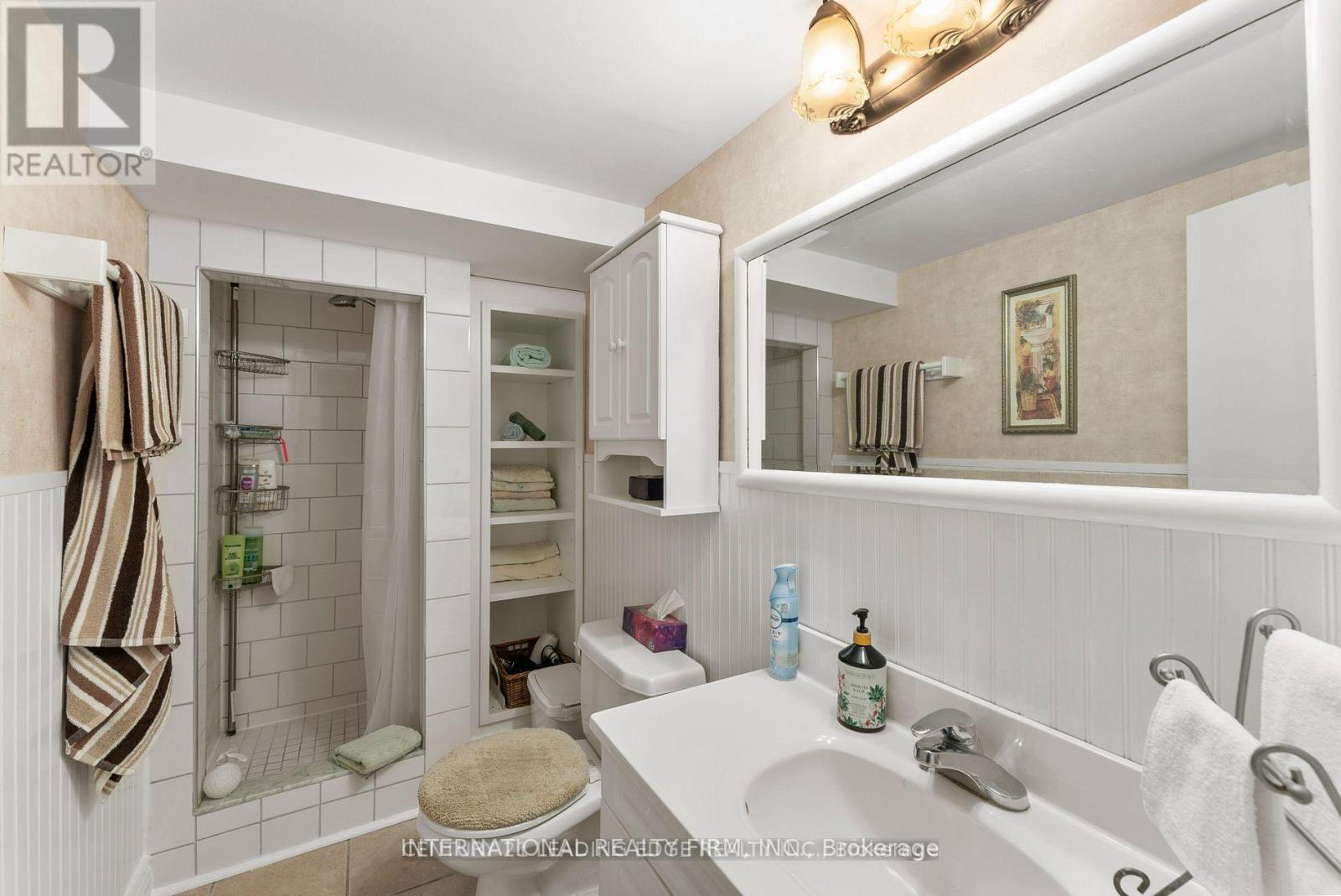 Basement Apt - 46 Johnson Road, Aurora, Ontario  L4G 2A2 - Photo 10 - N12640594