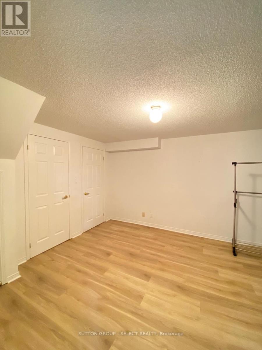 Lower - 126 St Bees Court, London North, Ontario  N6G 4C1 - Photo 4 - X12565918