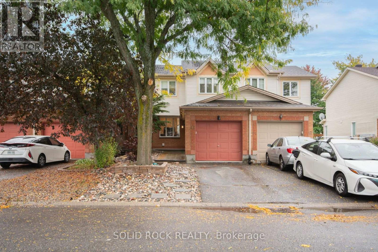 119 Kincardine Drive, Ottawa, Ontario  K2V 1B1 - Photo 2 - X12437854