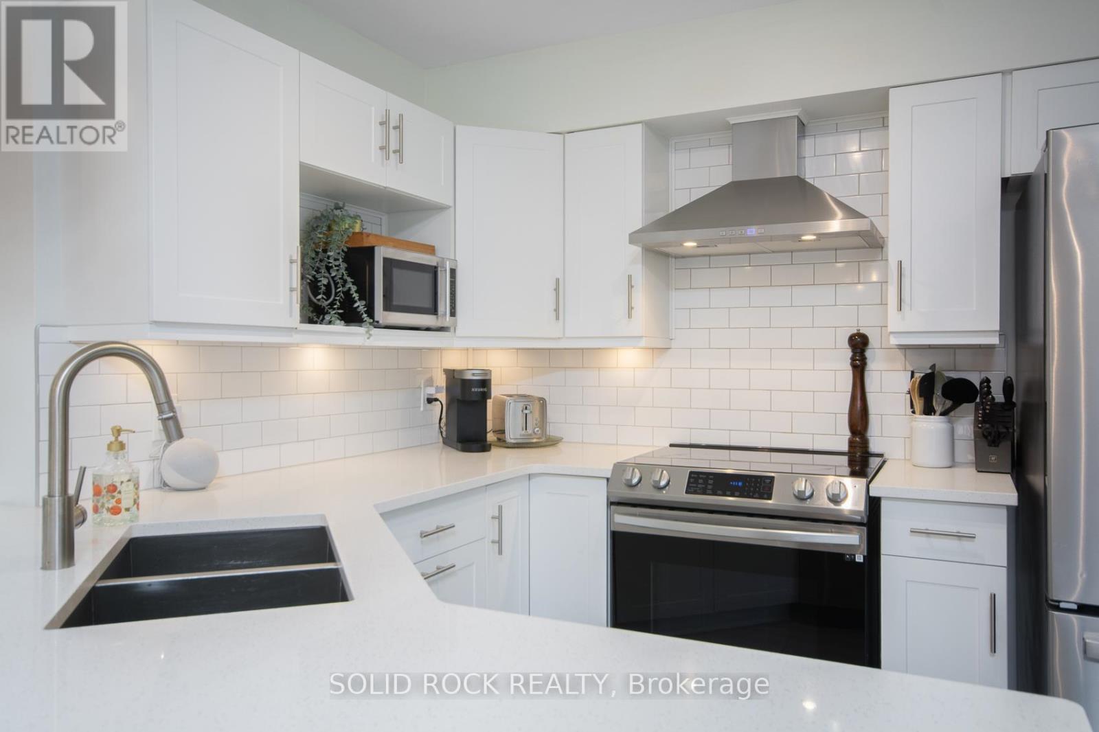 119 Kincardine Drive, Ottawa, Ontario  K2V 1B1 - Photo 22 - X12437854