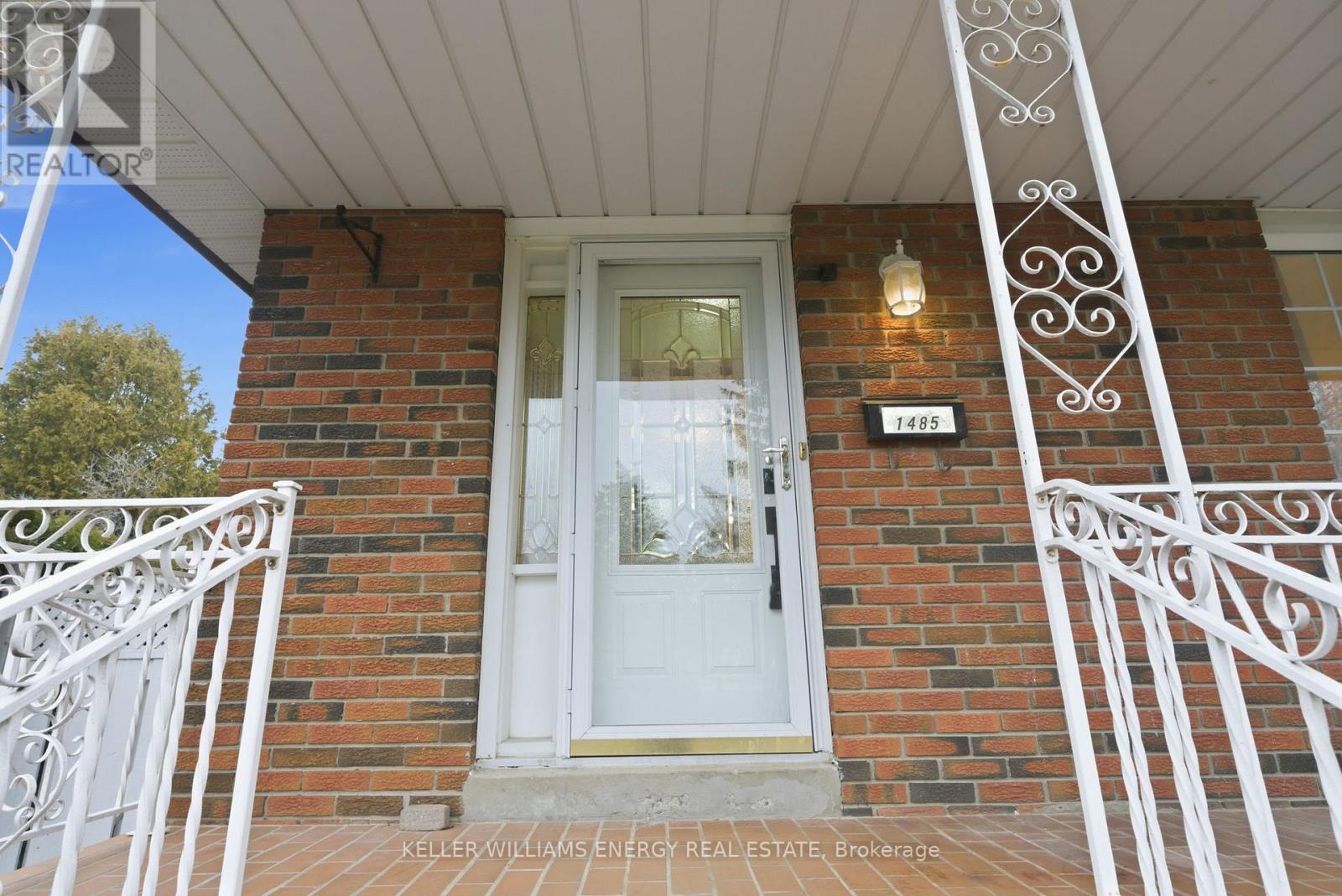 1485 Oneida Court, Oshawa (Samac), Ontario  L1G 4M7 - Photo 4 - E12640710