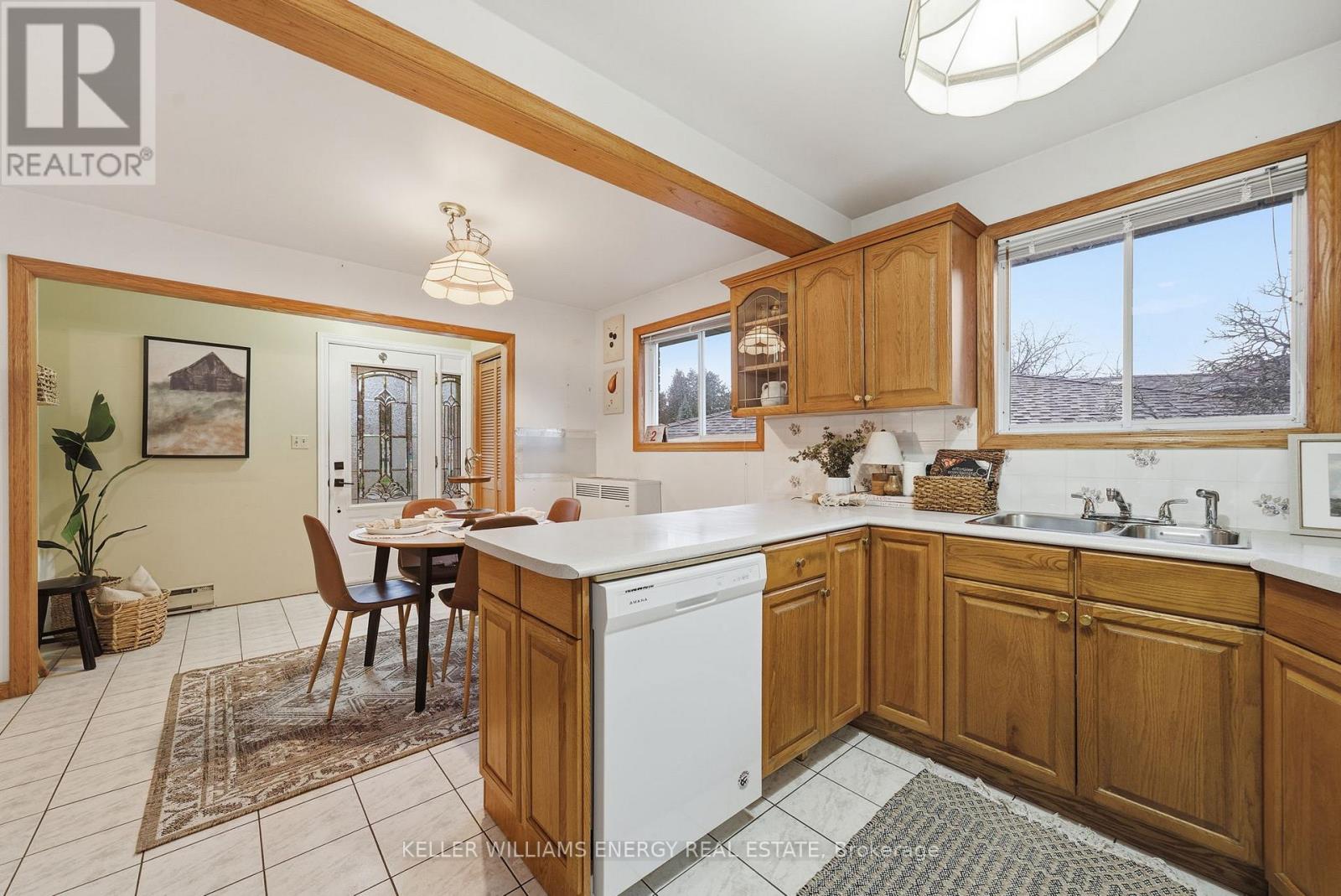 1485 Oneida Court, Oshawa (Samac), Ontario  L1G 4M7 - Photo 7 - E12640710