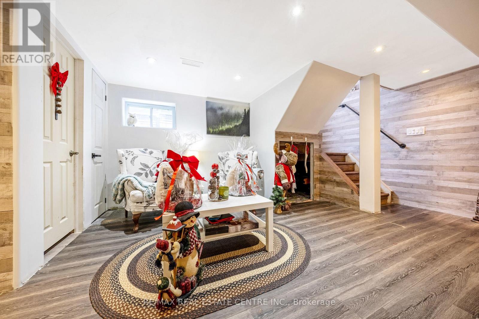 1320 Bunnell Drive, Burlington (Mountainside), Ontario  L7P 2E1 - Photo 12 - W12640546