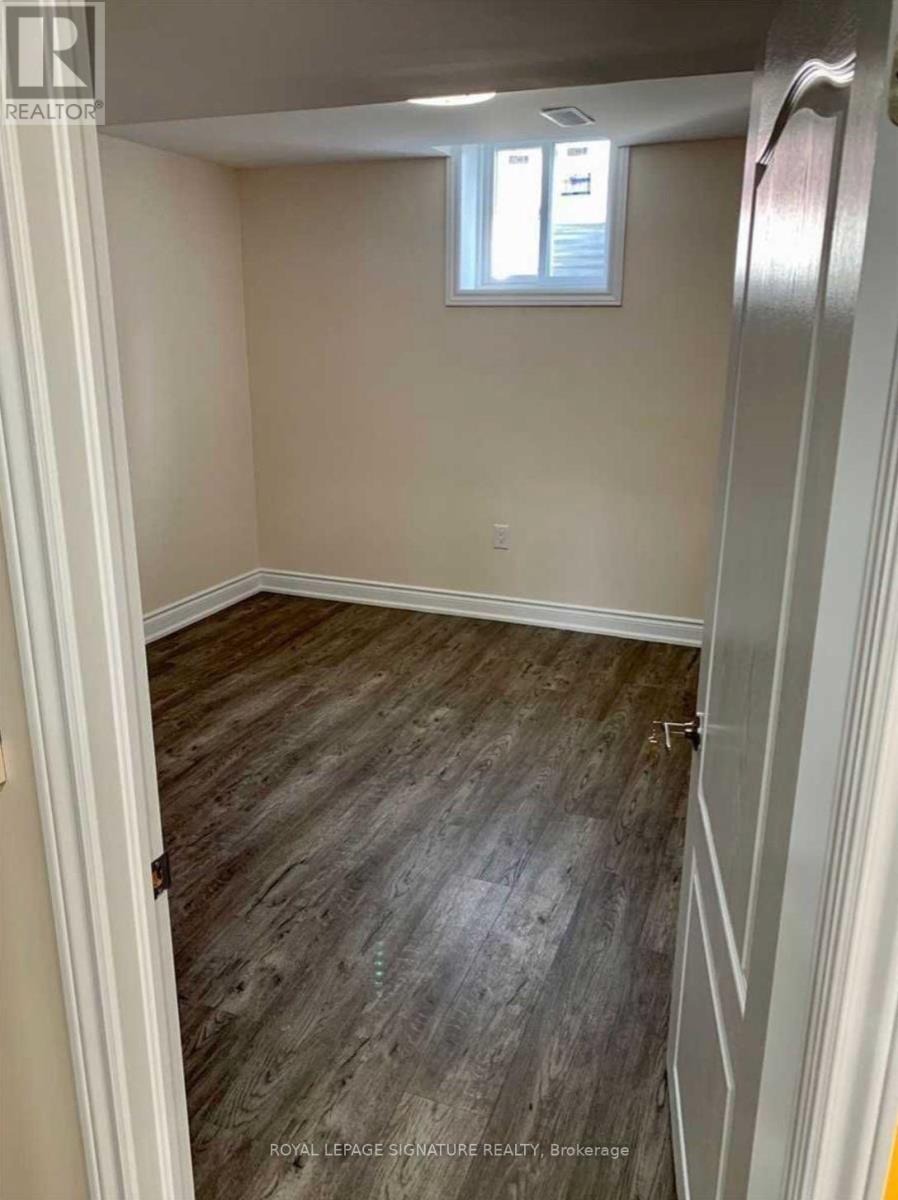 B - 227 Nautical Boulevard, Oakville, Ontario  L6L 0B9 - Photo 6 - W12640598