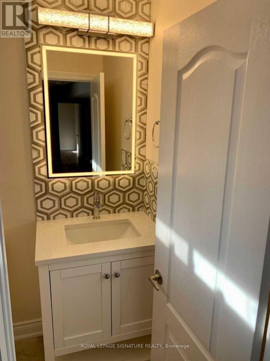 B - 227 Nautical Boulevard, Oakville, Ontario  L6L 0B9 - Photo 9 - W12640598