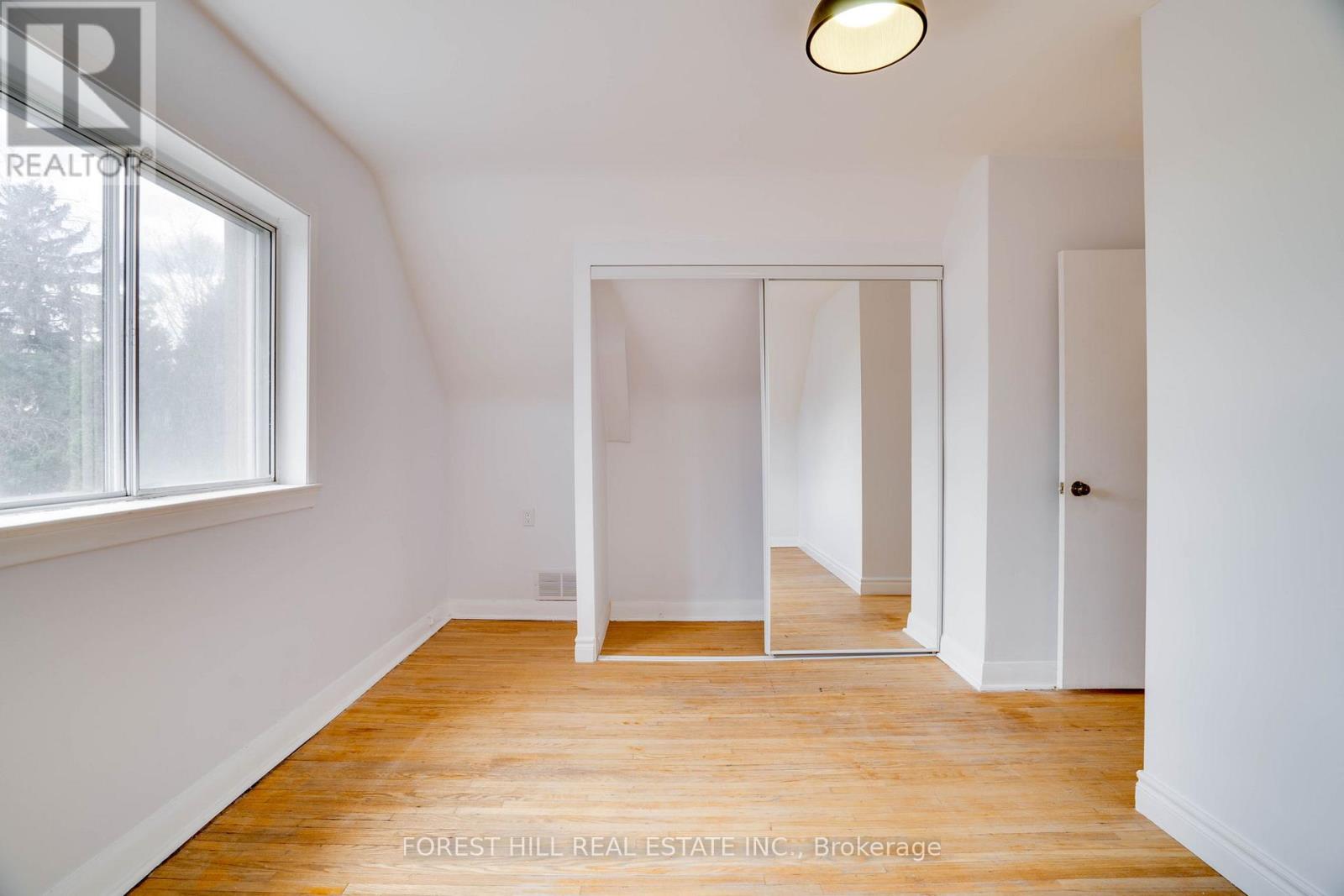 12 Glen Agar Drive, Toronto (Princess-Rosethorn), Ontario  M9B 5L3 - Photo 24 - W12640604