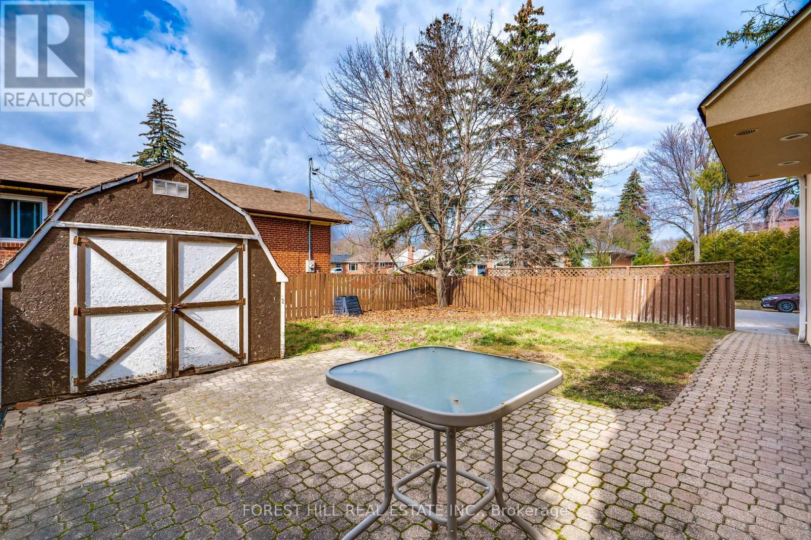 12 Glen Agar Drive, Toronto (Princess-Rosethorn), Ontario  M9B 5L3 - Photo 40 - W12640604