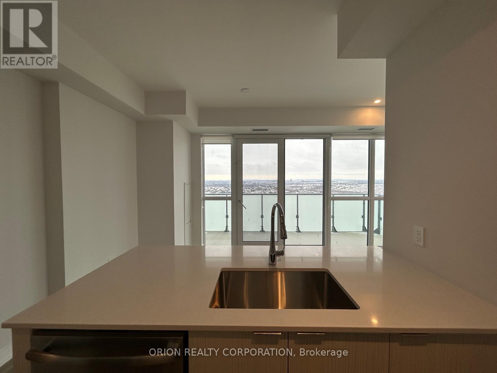 2408 - 430 Square One Drive, Mississauga, Ontario  L5B 0L6 - Photo 10 - W12640608