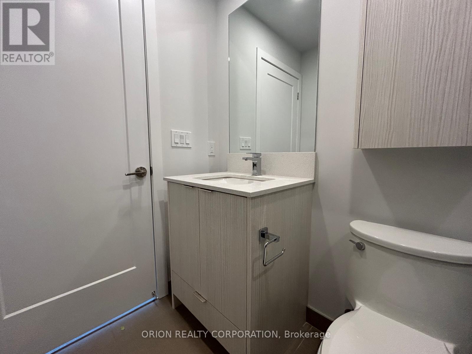 2408 - 430 Square One Drive, Mississauga, Ontario  L5B 0L6 - Photo 22 - W12640608