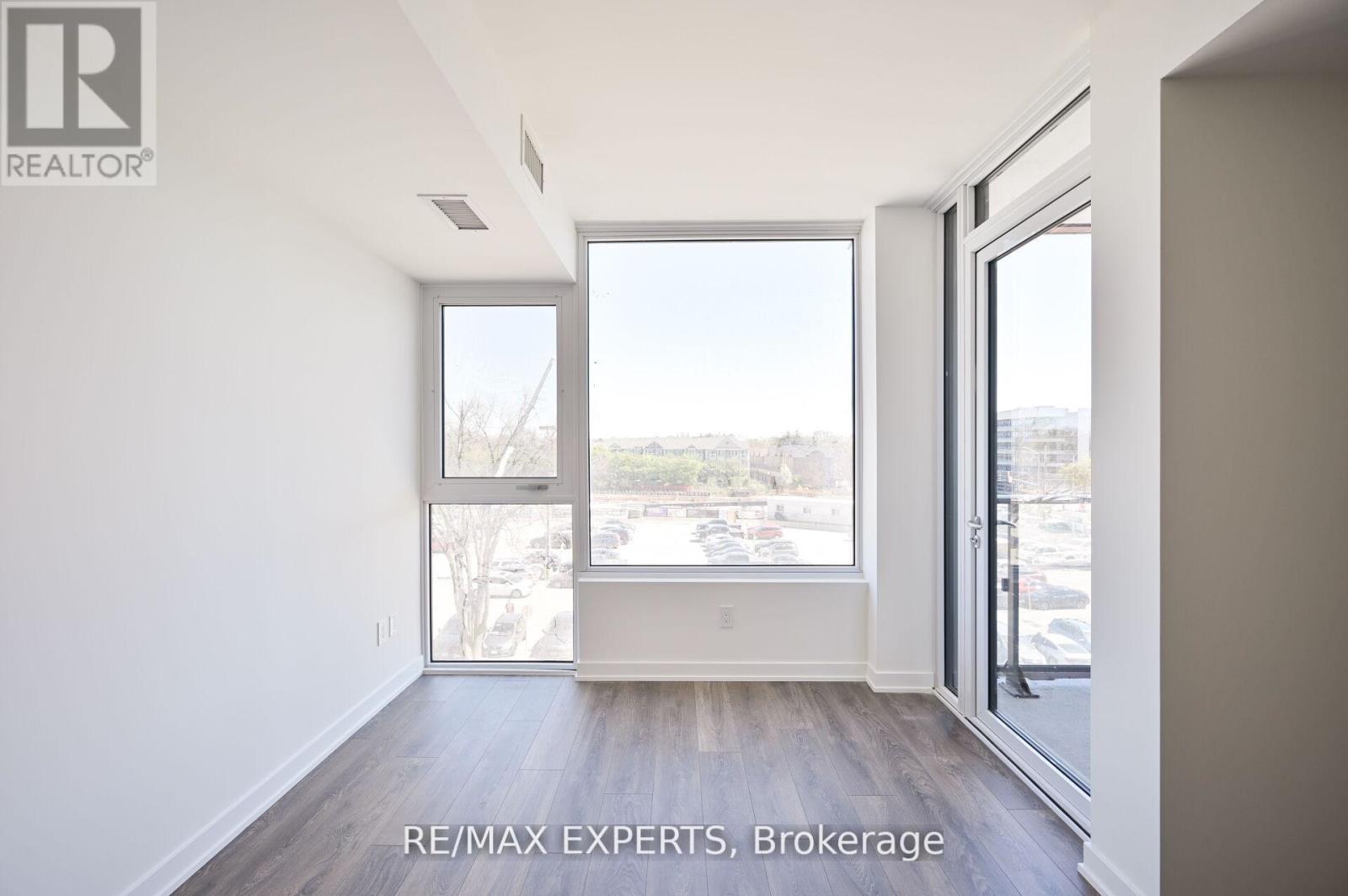 302 - 28 Ann Street, Mississauga, Ontario  L5G 3G1 - Photo 9 - W12640610