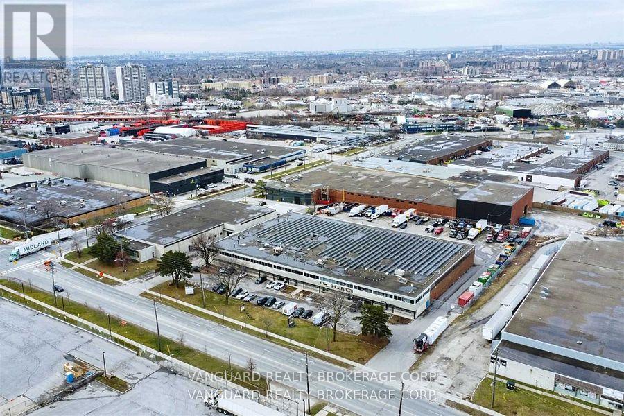 4 - 78 Signet Drive, Toronto, Ontario  M9L 1T2 - Photo 2 - W12640628