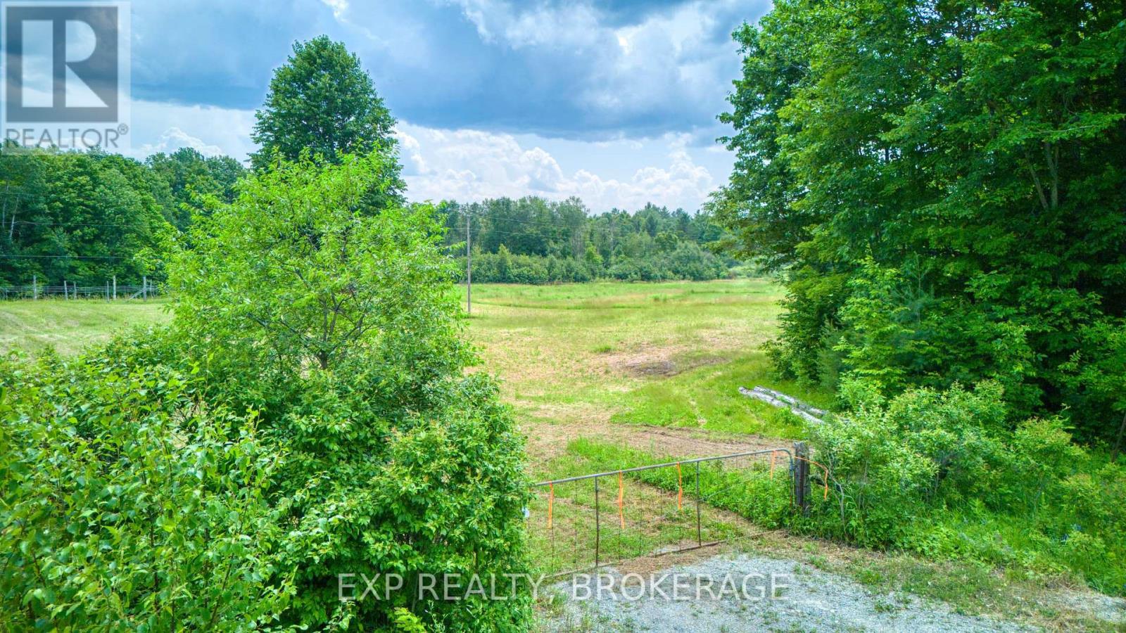 2260 Fifth Lake Road, Frontenac, Ontario  K0H 2K0 - Photo 3 - X12640706