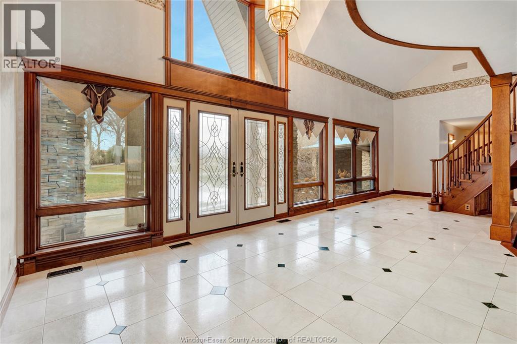 1275 Seacliff Drive, Kingsville, Ontario N9Y 2M3 - Photo 2 - 25031802