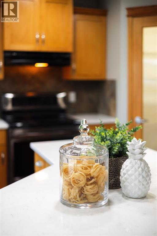 38 Simcoe Crescent Sw, Calgary, Alberta  T3H 4K6 - Photo 11 - A2265209