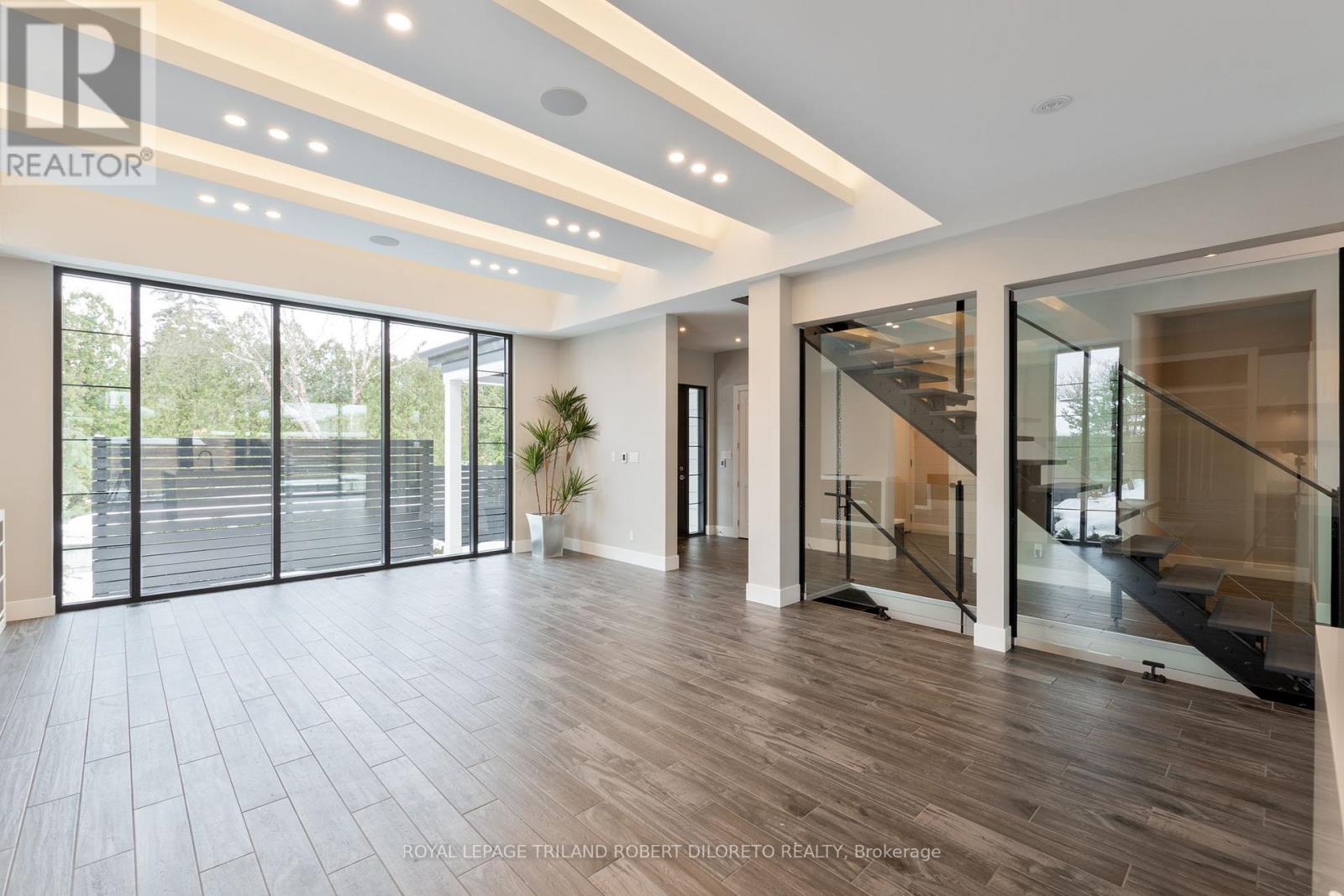 301 Waterstone Place, London North, Ontario  N6H 5N2 - Photo 12 - X12640636