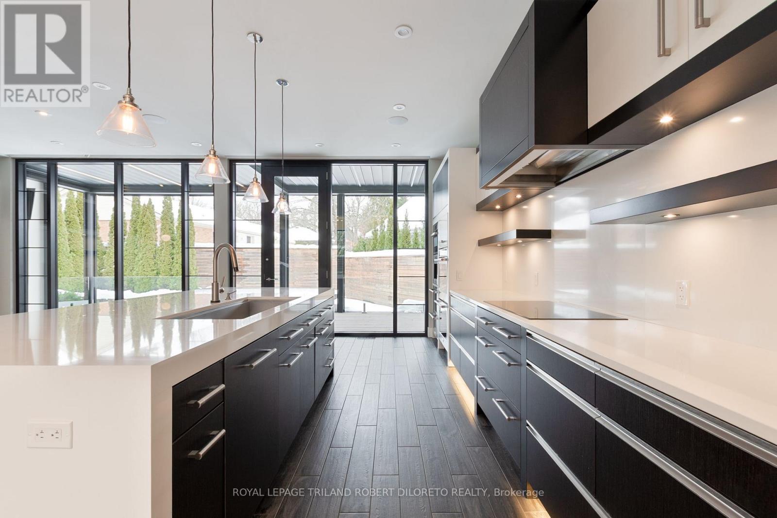 301 Waterstone Place, London North, Ontario  N6H 5N2 - Photo 16 - X12640636